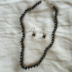 Gray pearl necklace and earring set
